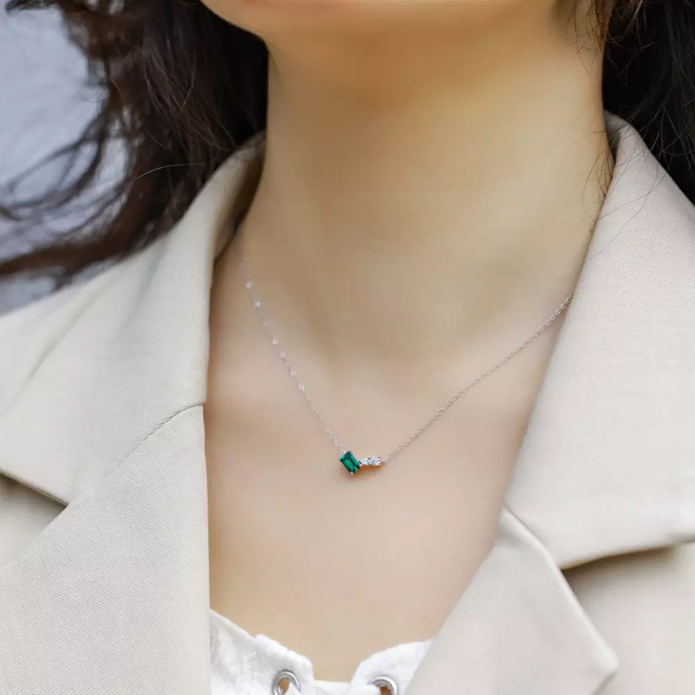 S925 Silver Small Octagonal Cultured Emerald Lock Chain Necklace